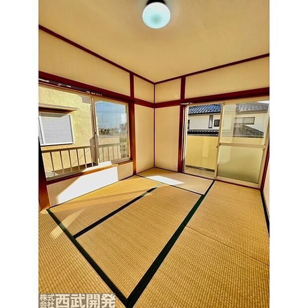 【和室】日本特有の部屋「和室」。心を和ませてくれます。