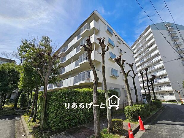             リバーサイドともぶち第一住宅　18号棟
  