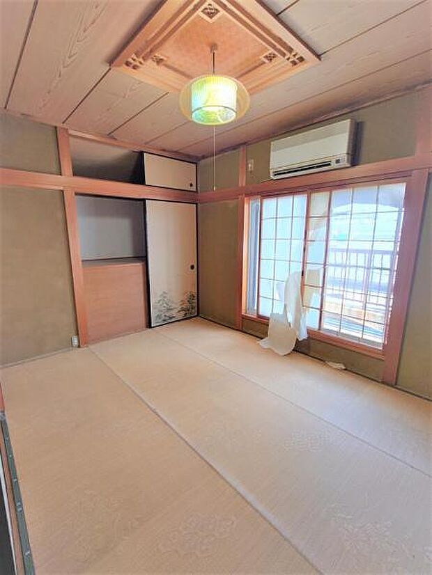 和室6帖：畳は吸音性にも優れており、フローリングに比べ階下への音が響きづらい