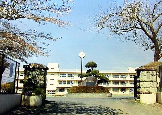 【中学校】千葉市立誉田中学校まで583ｍ