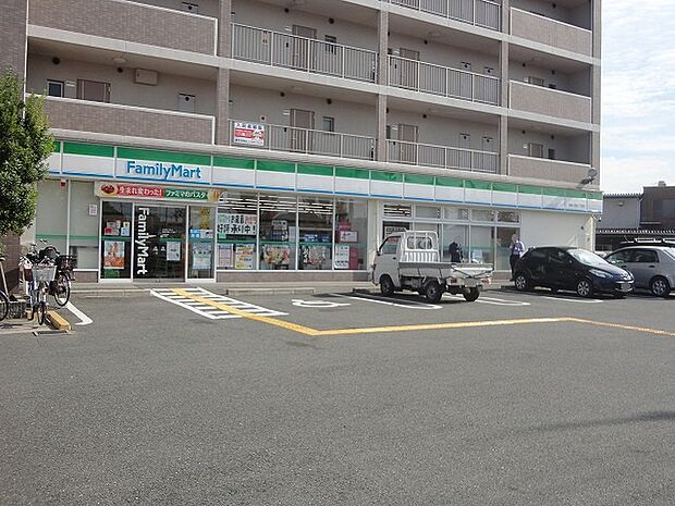 ファミリーマート 高槻川西町一丁目店（384m）