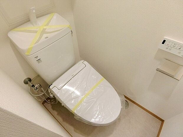 いつも快適に利用できるシャワー機能付トイレを新規設置済です。