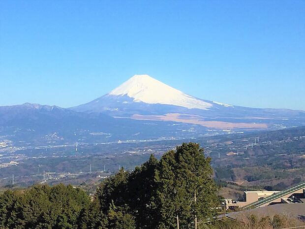 【富士山】1・2階どちらからも富士山を望めます。
