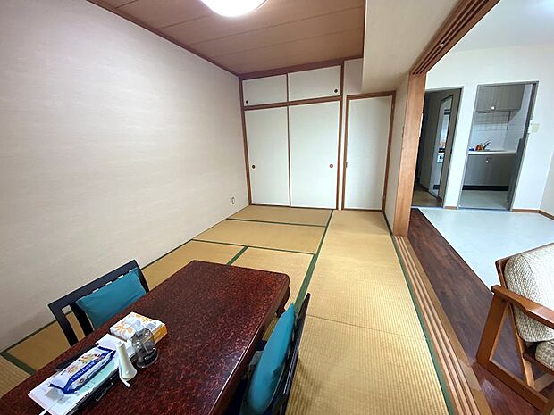 【和室】8畳の広々とした和室は、寝室にもなります。
