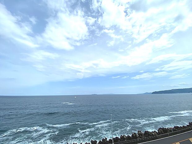【眺望】初島・大島・相模湾の景色を独り占め。