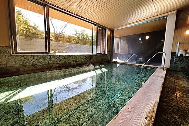 【温泉大浴場】交代で2種類の温泉大浴場、サウナをお楽しみいただけます。