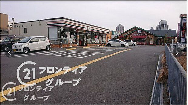 セブンイレブン神戸西神南駅前店 徒歩8分。 590m