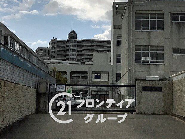 神戸市立平野中学校徒歩2分。 150m