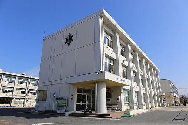 豊田市立前山小学校 1140m