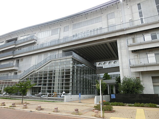 静岡文化芸術大学図書館情報センター（267m）