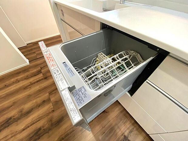 家事の手間を大幅に削減してくれる、食器洗い乾燥機を標準設置。