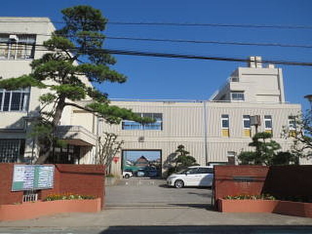 川口市立戸塚中学校（1750m）