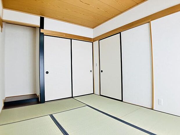 リビングから目が届く和室は、お子様の遊び場・ 家事スペースとして使うのもオススメです