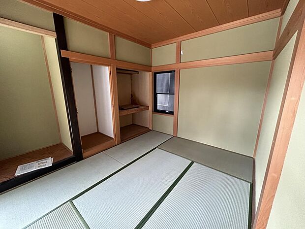 【リフォーム済】1階の和室は畳の表替え、襖と障子の張替えを行いました。