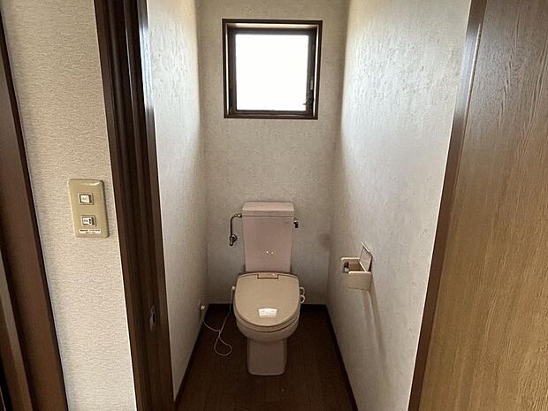 2階トイレです