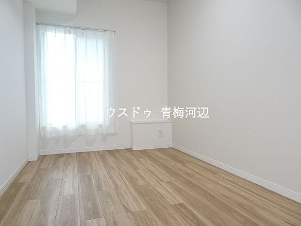 5.1帖洋室：小ぶりなお部屋ですが、収納もしっかりとあるので、お部屋を広く使えます。