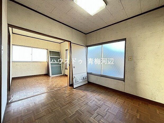 2階洋室：明るいお部屋で風通しも良好です。