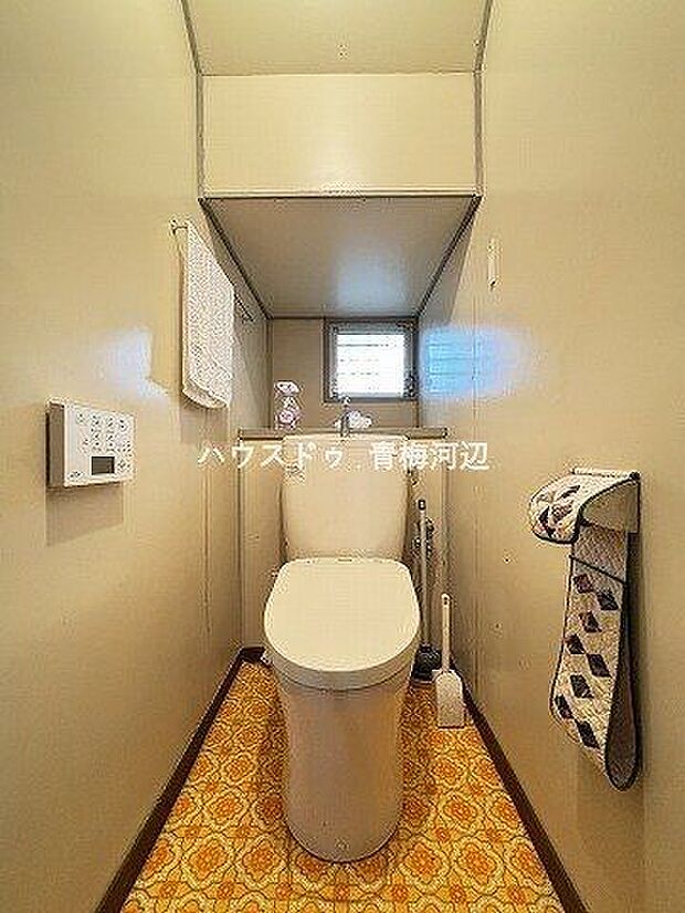トイレにはウォシュレット機能付です。