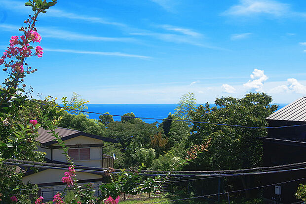 南熱海の緑豊かな別荘地、温泉も引き込める庭付2階建(3K)のその他画像
