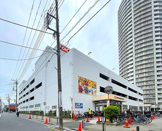 オーケー川口店まで約95m！テレビでも特集される人気のスーパーです。