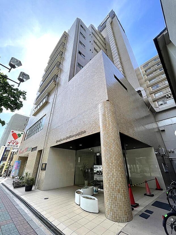 西川口駅から徒歩6分！1階はコモディイイダ西川口店になっていて、お買い物がとても便利です♪