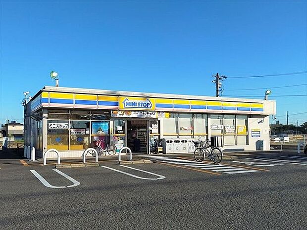 ミニストップ江南高屋町店 370m