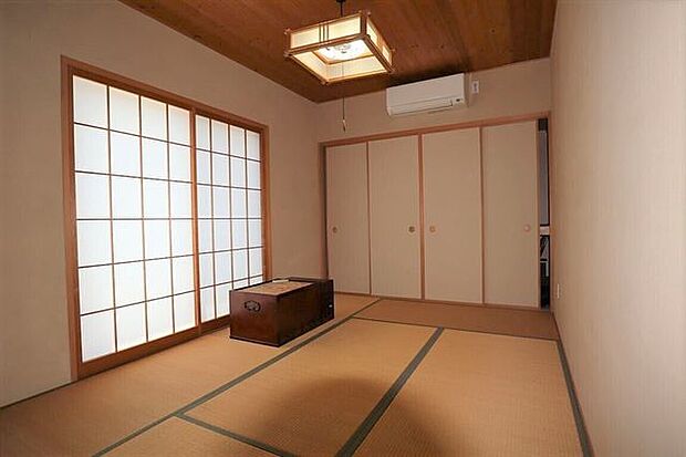 1階には和室があり、万能スペースとしてお使いいただけます。