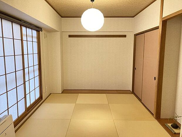 リビングの畳はDaiken製琉球畳「綾波」です
