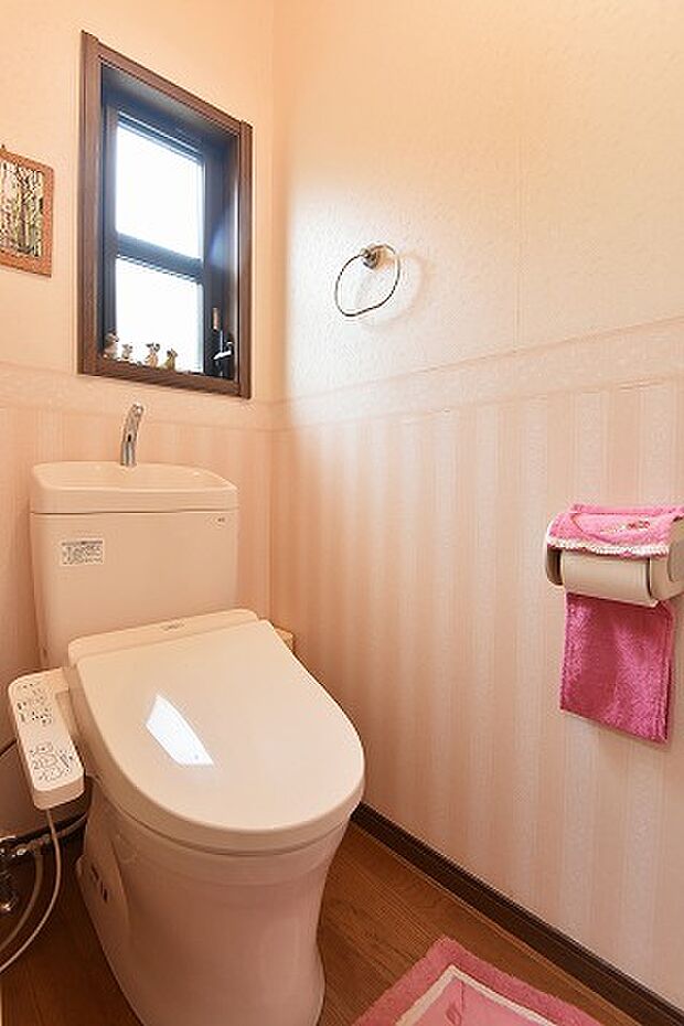 2階トイレ※家具・調度品は販売価格に含まれません。