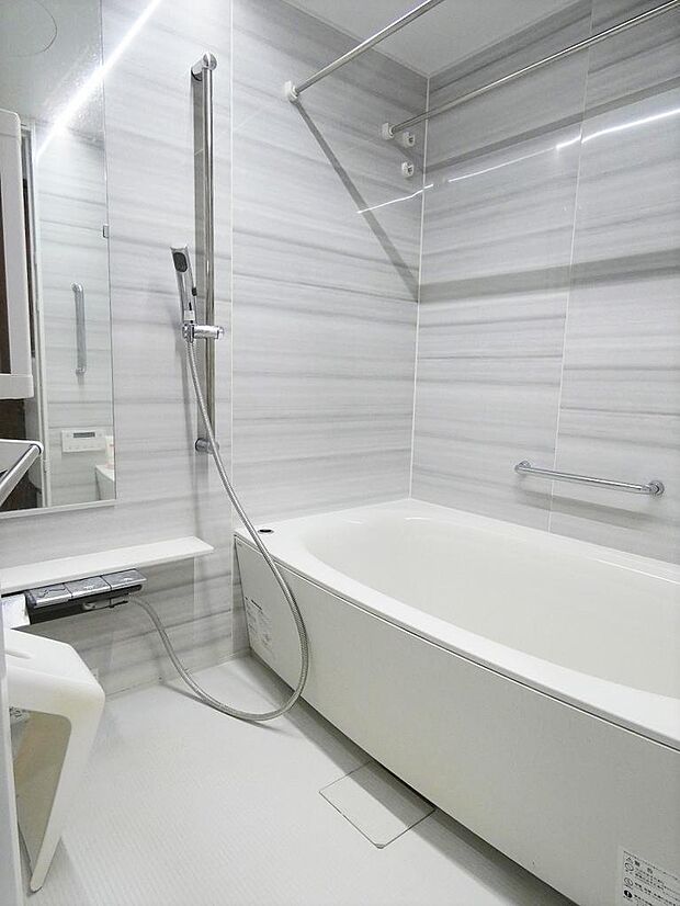 「浴室」■追炊き、湯張り機能付きでいつでも暖かいお湯に浸かれます♪