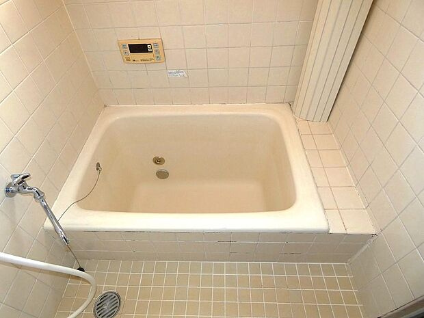 「浴室」■追い炊き機能が付いているのでいつでも暖かい湯船につかって頂けます！