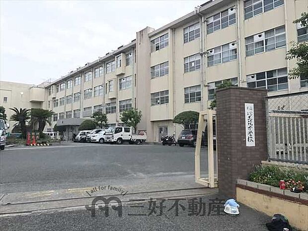 福岡市立三筑中学校 徒歩26分。 2040m