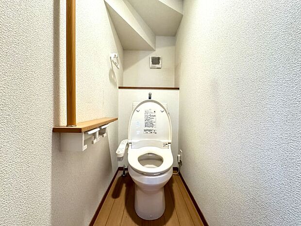 トイレは1.2階にございます！