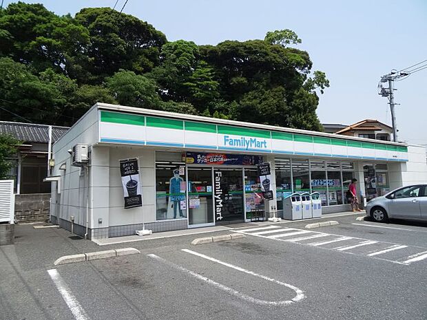 ファミリーマート 八幡本城東店（504m）