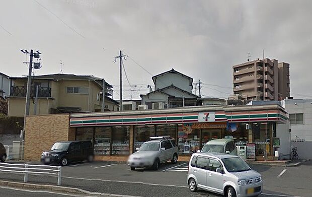セブンイレブン 八幡小鷺田店（689m）