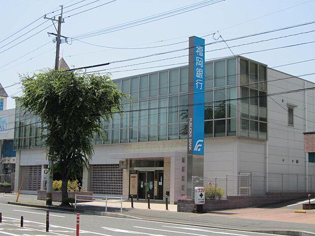 福岡銀行三ケ森支店（1089m）