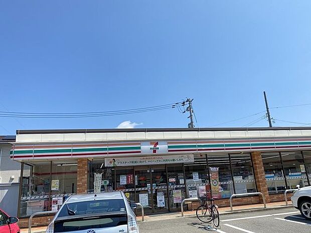 セブンイレブン 福井学園2丁目店 490m