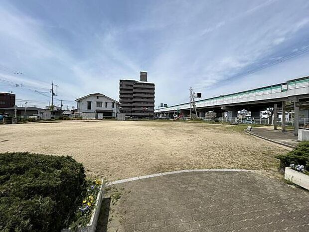 【周辺環境】飯田公園まで約130ｍ（徒歩2分）です。お子様の遊び場にピッタリですね。