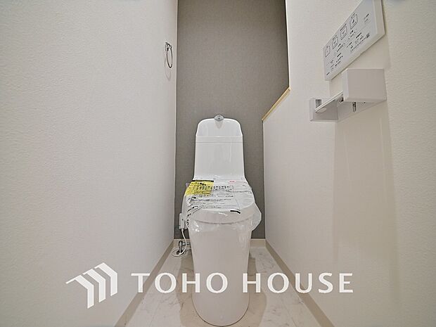 温水洗浄機能付トイレはきれいにリフォーム済み