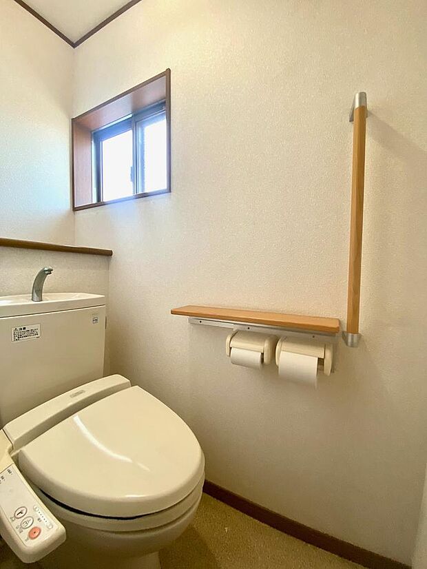 2階にもトイレがあるのでご家族が多い方でも安心です！