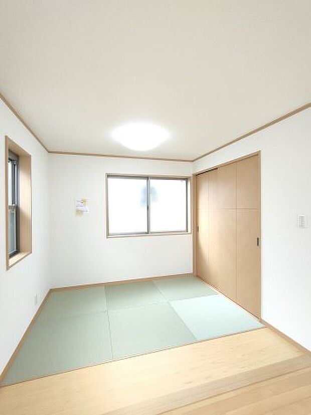 ・畳スペース　約3.5帖　人気の和室スペース！畳・障子日本だからこそ味わえる和の空間をぜひ堪能してみてください♪