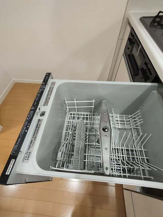 ・食洗機　後片付けが楽になる食器洗浄乾燥機付き！環境にも手荒れにも優しい、嬉しい設備です