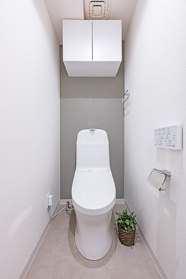 トイレ／温水洗浄便座付