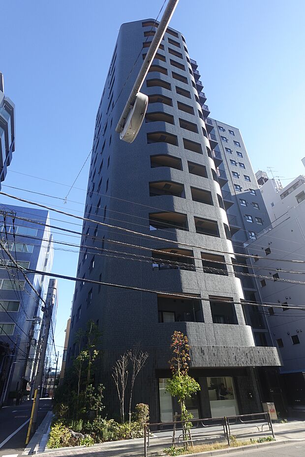 2023年築、総戸数98戸の旧大京分譲マンション。