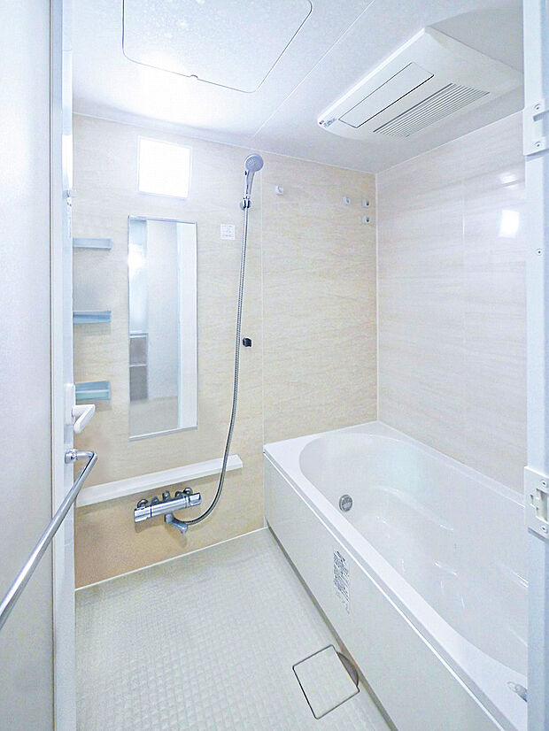 浴室換気乾燥機付きのユニットバス（CGで作成したリフォームイメージです）　