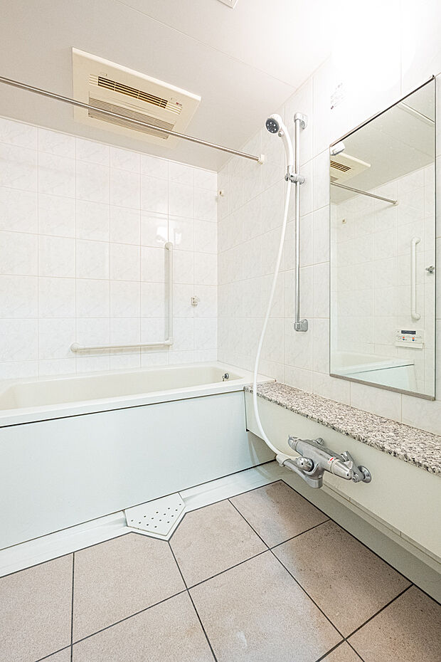 浴室換気乾燥機、追い焚き機能付き1418サイズの浴室