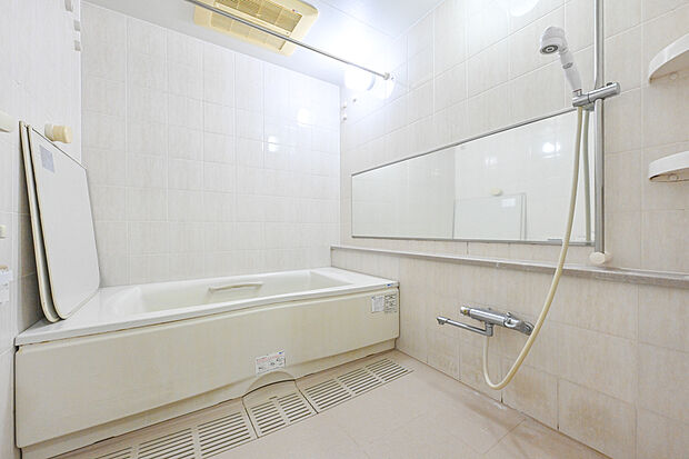 1720サイズ　浴室換気乾燥機付き浴室