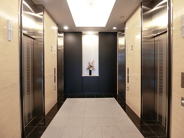 　2階のエレベーターホールです