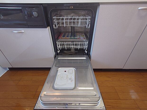キッチンの食器洗浄乾燥機