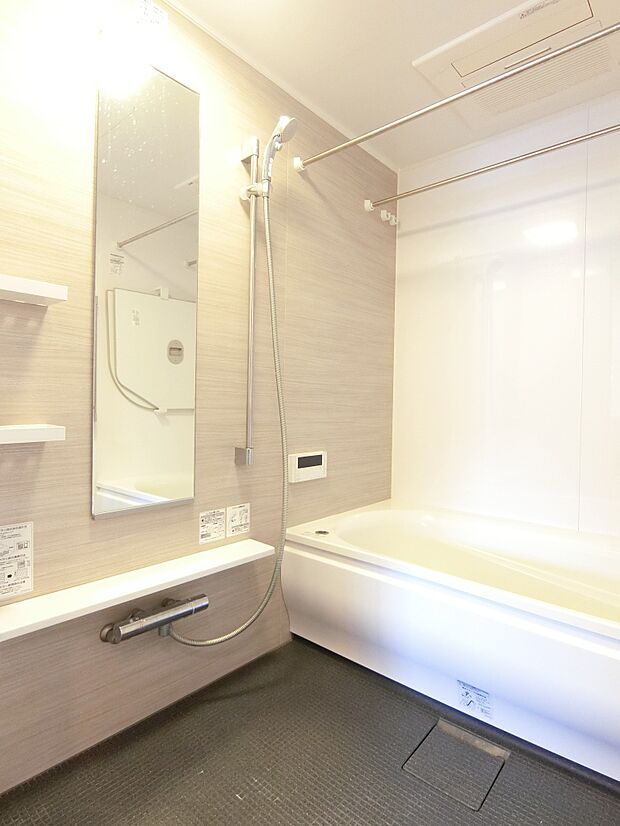 浴室換気乾燥暖房機・ほっカラリ床・エアインクリックシャワー